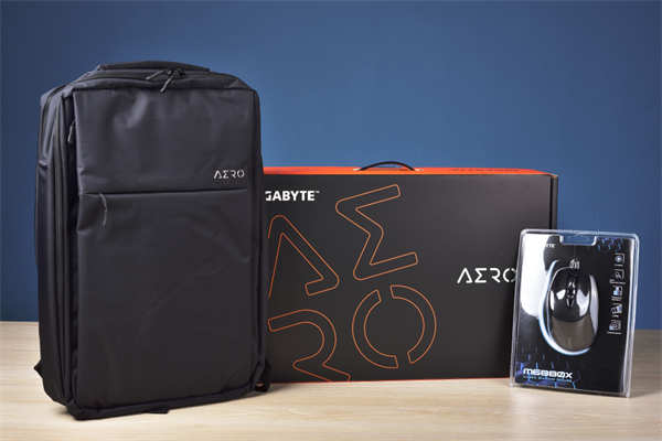 GIGABYTE AERO 17 HDR创作笔电测试报告/4K Pantone校色Studio效能优化(1)