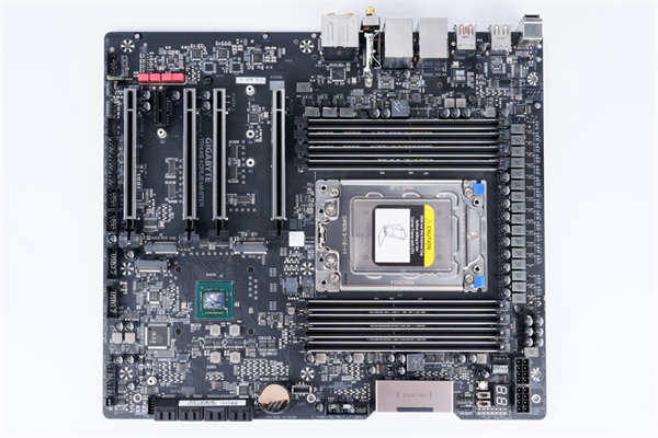 技嘉GIGABYTE TRX40 AORUS MASTER/同价格等级产品唯一搭载5GbE Lan、16+3相Infineon直出供电方案(15)