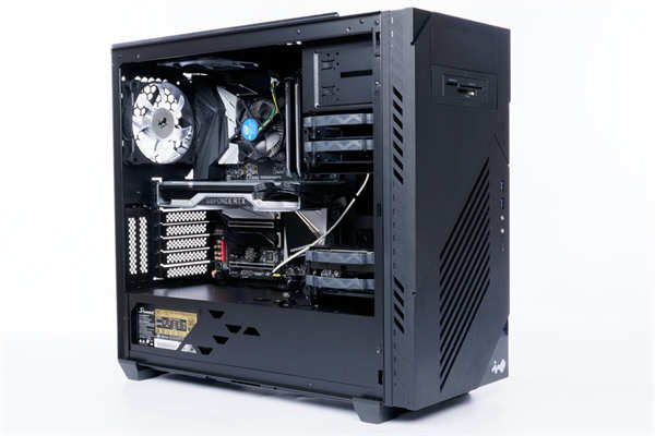 InWin C200创作者专用机壳/足够的 3.5吋硬碟槽与前置U3 Gen2 Type-C，为创作者而生(38)