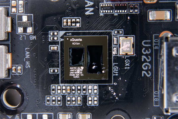 技嘉GIGABYTE TRX40 AORUS MASTER/同价格等级产品唯一搭载5GbE Lan、16+3相Infineon直出供电方案(29)