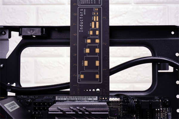 Fractal Design Era ITX机箱/实木上盖、流线铝合金外壳、一体式水冷、ATX/SFX随你装(23)