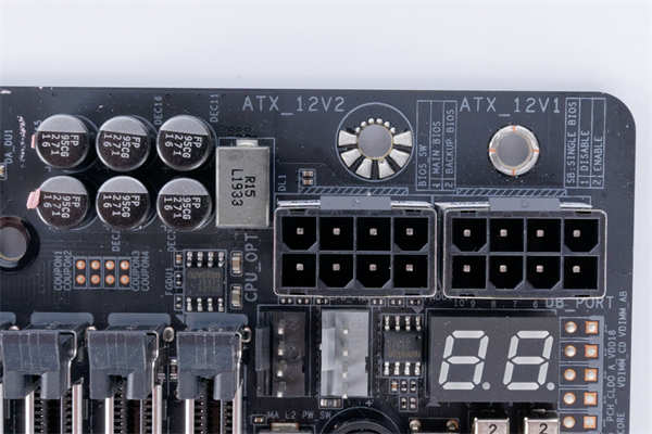 技嘉GIGABYTE TRX40 AORUS MASTER/同价格等级产品唯一搭载5GbE Lan、16+3相Infineon直出供电方案(22)