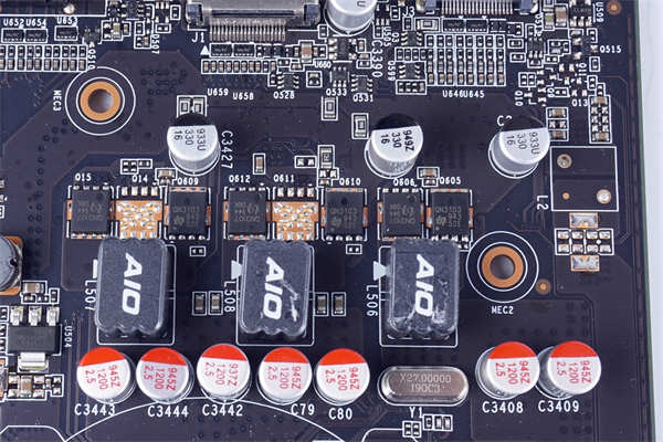 ZOTAC GAMING  GTX 1650 OC GDDR6 显示卡开箱测试 / 单风扇小巧外型、记忆体 GDDR6(11)