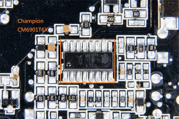 NZXT C850 金牌电源供应器 / 十年保固、全模组设计、全日系电容，接头更丰富(28)