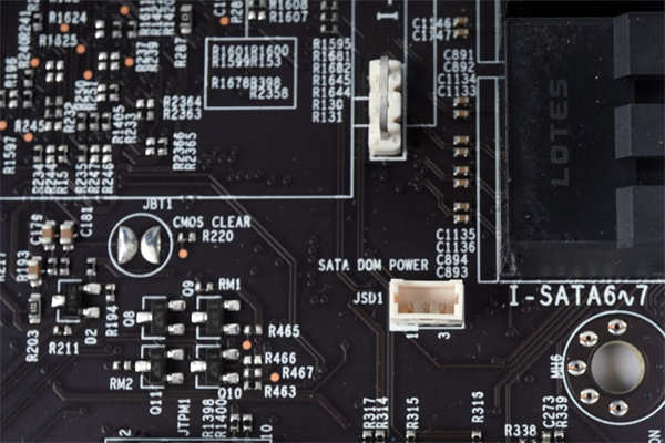 SuperMicro X11SRA-F 主机板开箱测试 / C422 晶片组、商用定位、Cascade Lake-W 支(7)