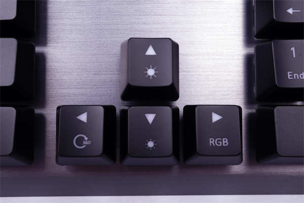 曜越NEPTUNE海王星RGB青轴 机械键盘/功能简化，造型更紧凑(10)
