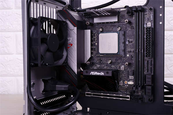 Fractal Design Era ITX机箱/实木上盖、流线铝合金外壳、一体式水冷、ATX/SFX随你装(22)
