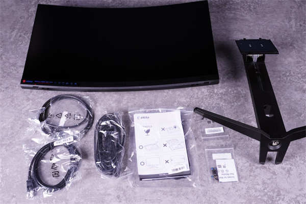 MSI Optix MAG272CQR显示器开箱测试/27吋曲面萤幕、WQHD解析度、165Hz高刷新率(1)