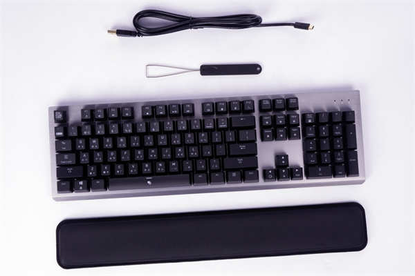 曜越NEPTUNE海王星RGB青轴 机械键盘/功能简化，造型更紧凑(3)