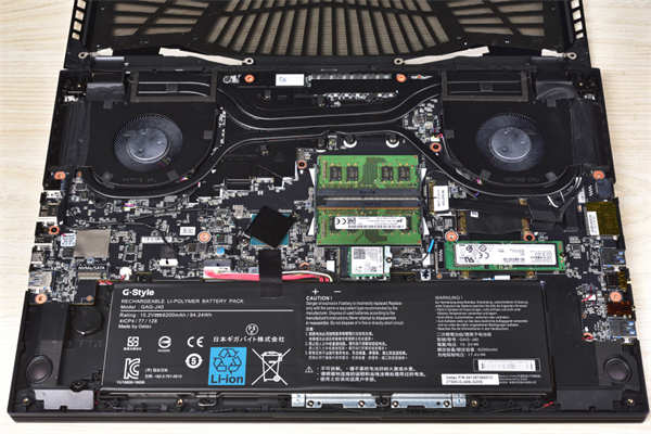 GIGABYTE AERO 17 HDR创作笔电测试报告/4K Pantone校色Studio效能优化(32)