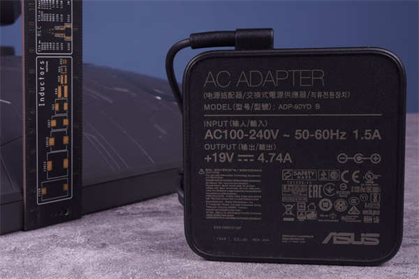 ASUS ROG Strix XG27UQ显示器/4K 144Hz HDR400 DSC，首款G-Sync compatible的XG产品(25)