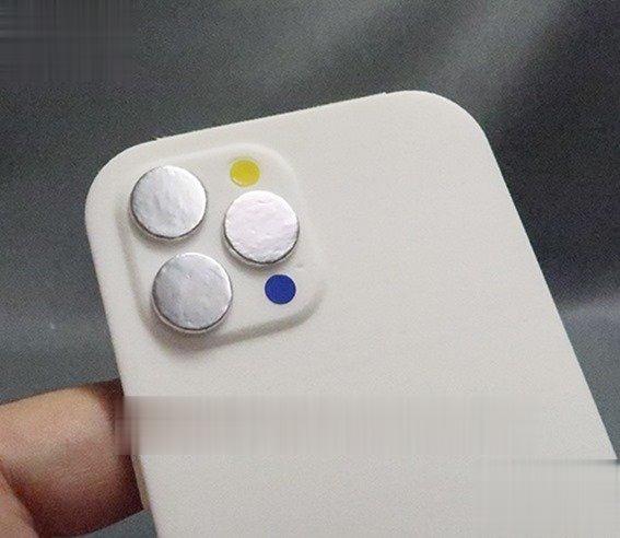 iPhone Pro 2021 3D 模型机影片现身！浏海确实缩小，扬声器 / 麦克风位置改变(2)