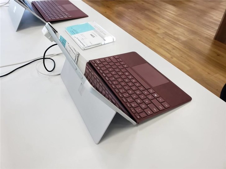 微软Surface Go真机“买家秀”：小而强大，边框感人(3)