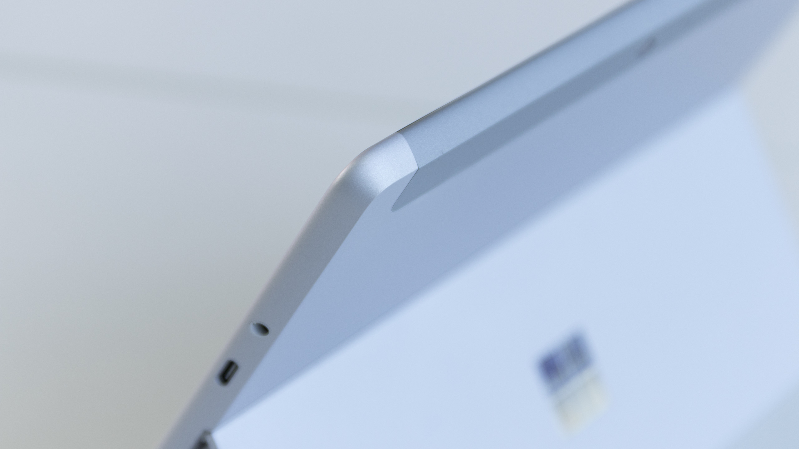Surface Go平板电脑评测：“巨硬”品质，全能型Windows10焕发活力(6)