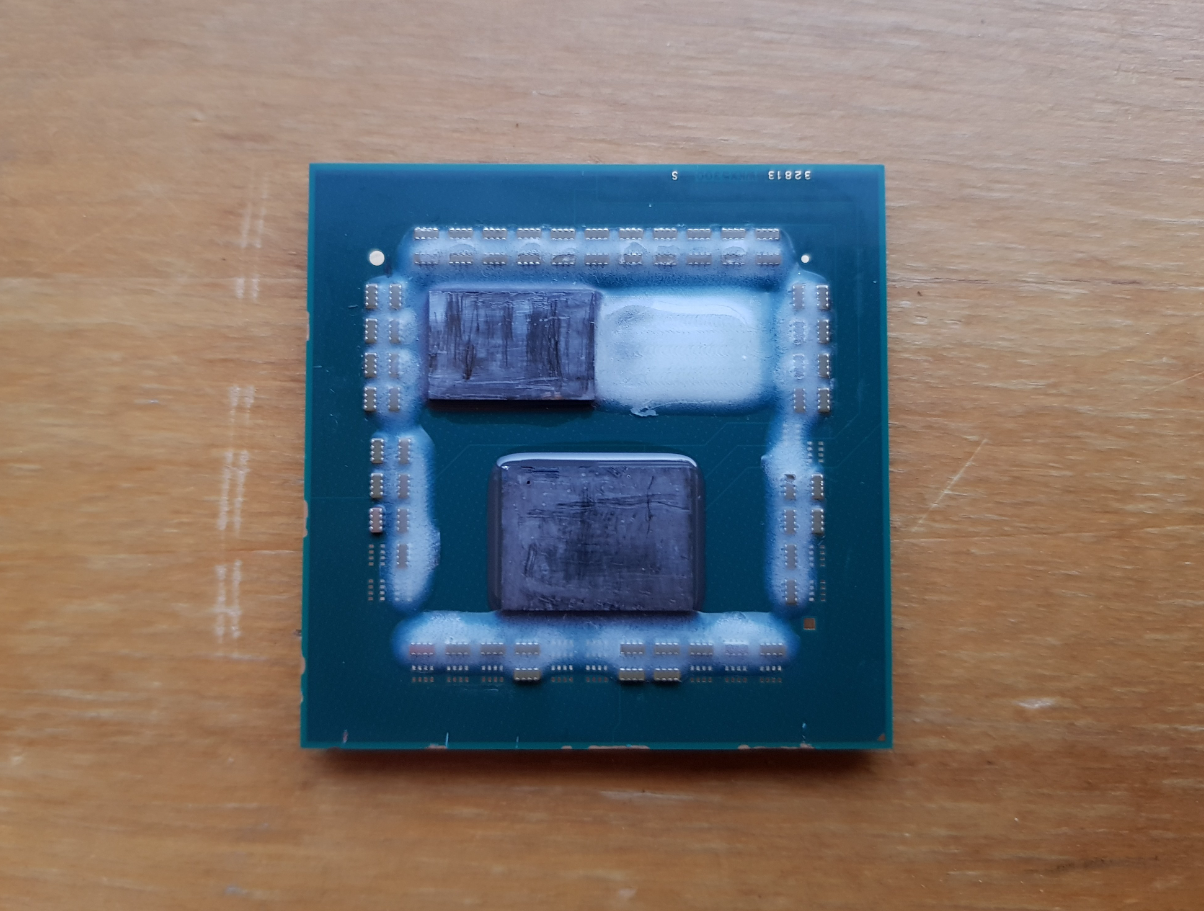 AMD锐龙7 5800X3D成功开盖！钎焊换液金：玩游戏骤降10℃(1)