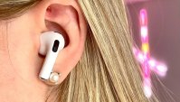苹果新专利曝光！ AirPods 将自动调整音量，防止用户出现交通意外