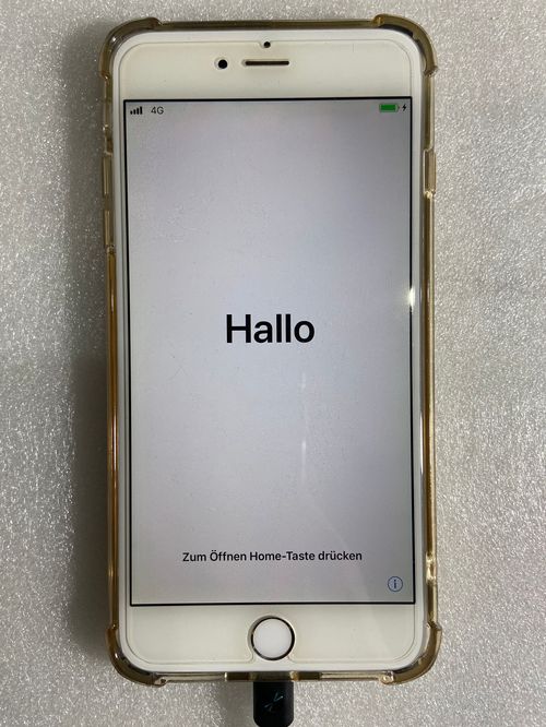解锁后的手机画面
