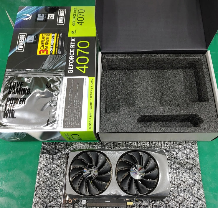 微星 / 索泰 RTX 4070 显卡曝光：双风扇散热，更适合小机箱(1)