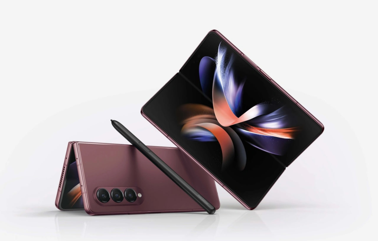 三星折叠屏手机 Galaxy Z Fold 4 勃艮第红 / Z Flip 4 海军蓝在越南发布(1)
