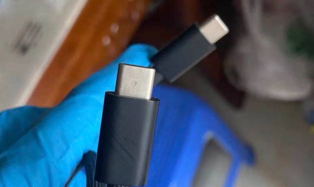 苹果 iPhone 15 Pro 数据线曝光：长 70cm、支持 USB4 Gen 2、功率 150W(1)