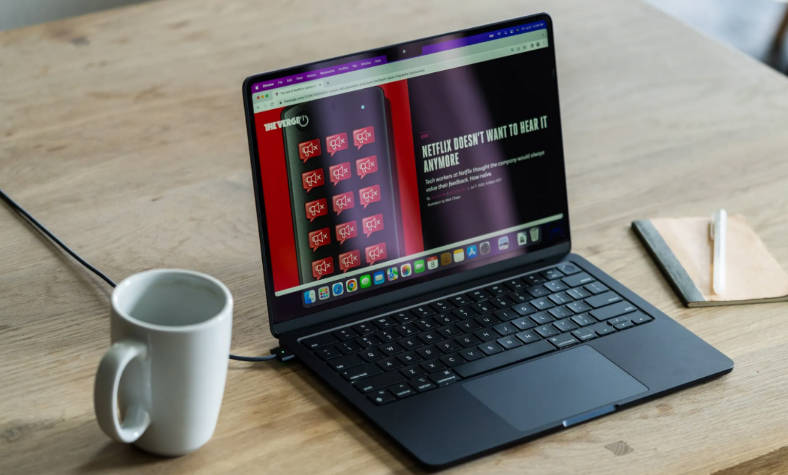 古尔曼：2024 款苹果 iPad Pro 和 M3 MacBook Air 已投产，将于 3 月底发布(1)