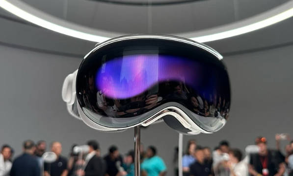 国内首个完成适配银行应用，招商银行 App 宣布登陆苹果 Vision Pro 头显