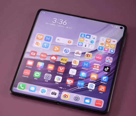 供应链消息称华为 Mate 60 系列 /Mate X5 手机销量合计已突破 1000 万台