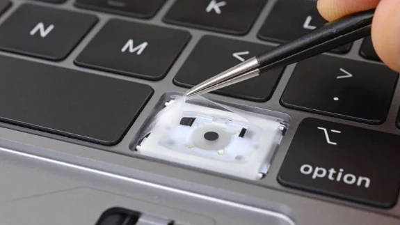 4 年期接近尾声，苹果即将结束 MacBook 蝴蝶键盘服务计划(1)