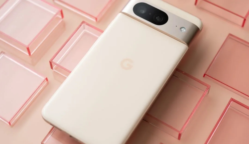 谷歌 Pixel 8 手机将引入 Gemini Nano 本地模型：可总结录音、生成信息