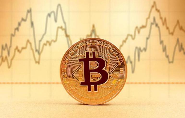 比特币首次自4月1日以来突破7万美元