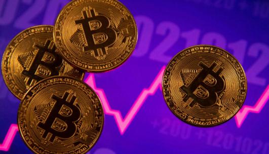 BTC回升至64800美元，跌破61000美元