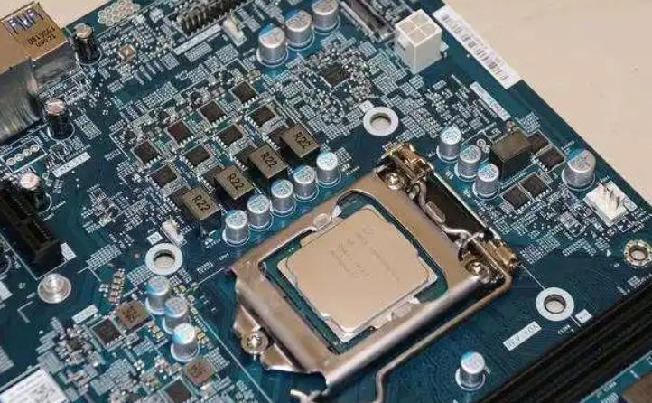 如何组装台式机cpu