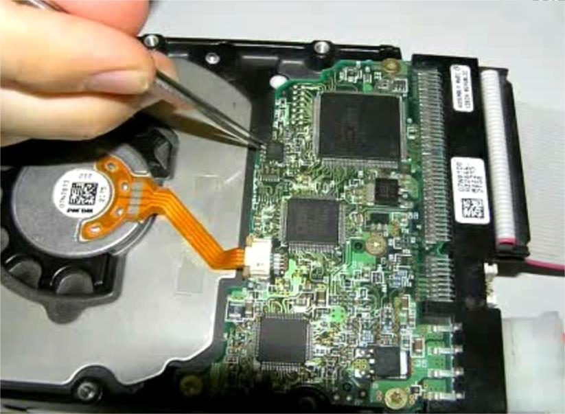 日立硬盘如何用pc3000修